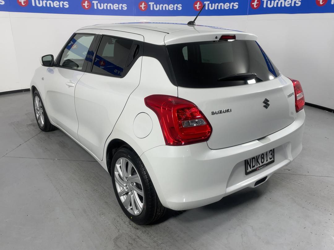Photo '5' of Suzuki Swift