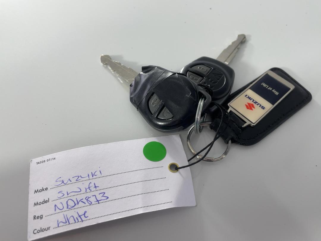 Photo '22' of Suzuki Swift