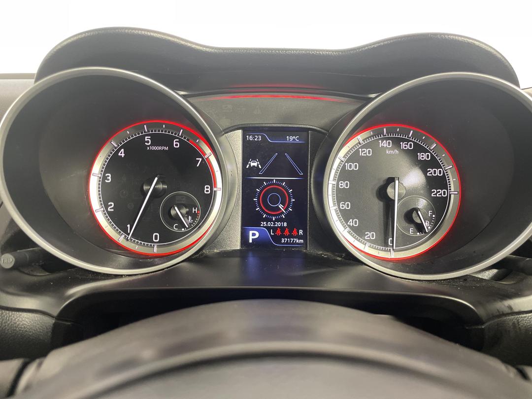 Photo '21' of Suzuki Swift