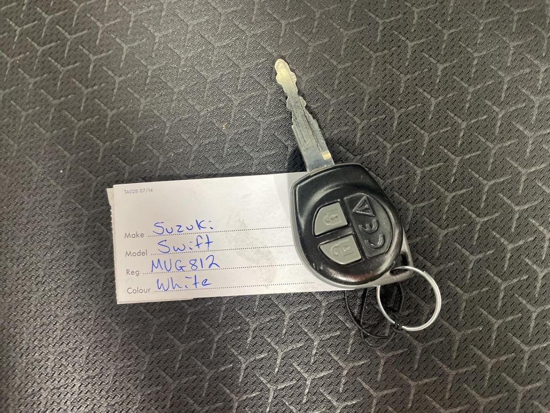 Photo '22' of Suzuki Swift