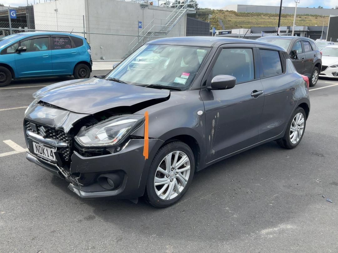 Photo '4' of Suzuki Swift LTD Hybrid Photo '4' of Suzuki Swift LTD Hybrid