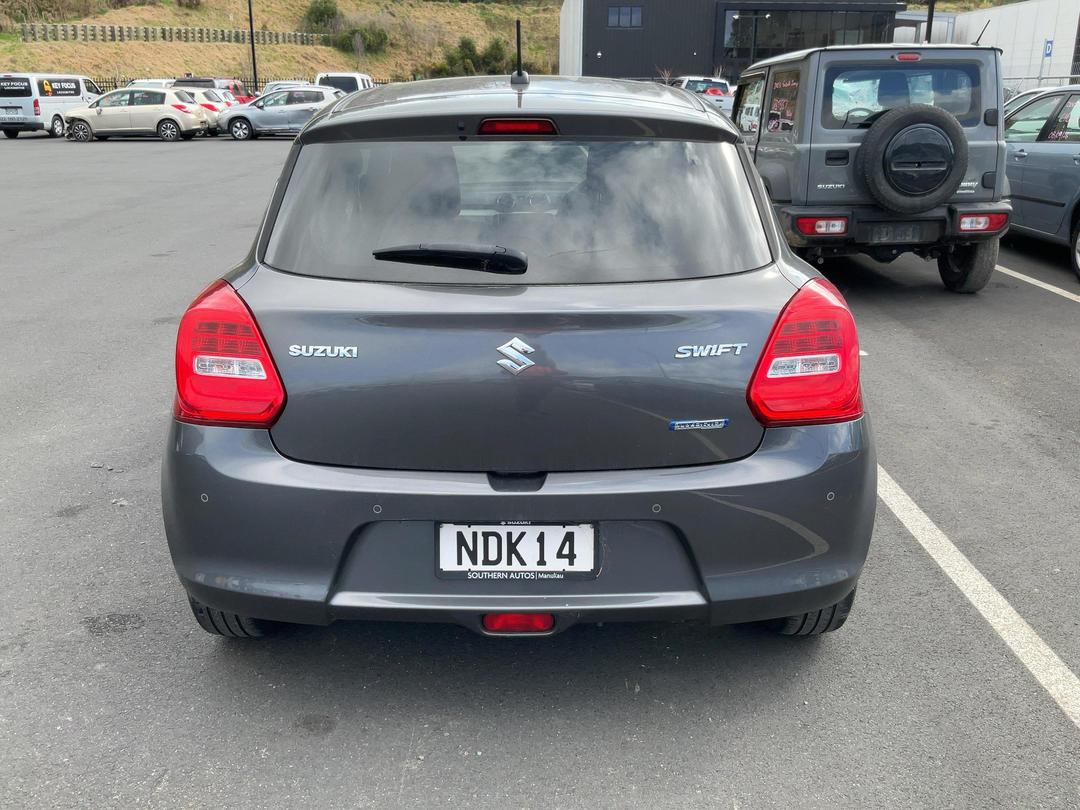 Photo '7' of Suzuki Swift LTD Hybrid Photo '7' of Suzuki Swift LTD Hybrid