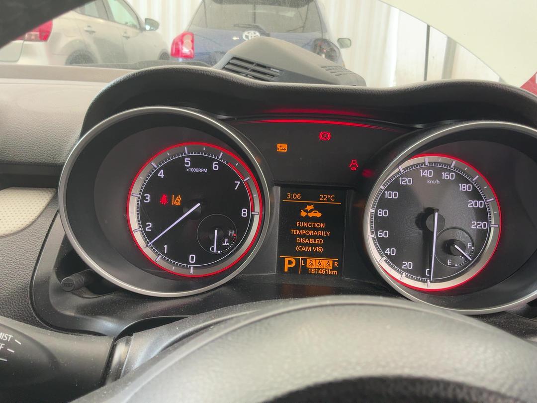 Photo '18' of Suzuki Swift Glxc