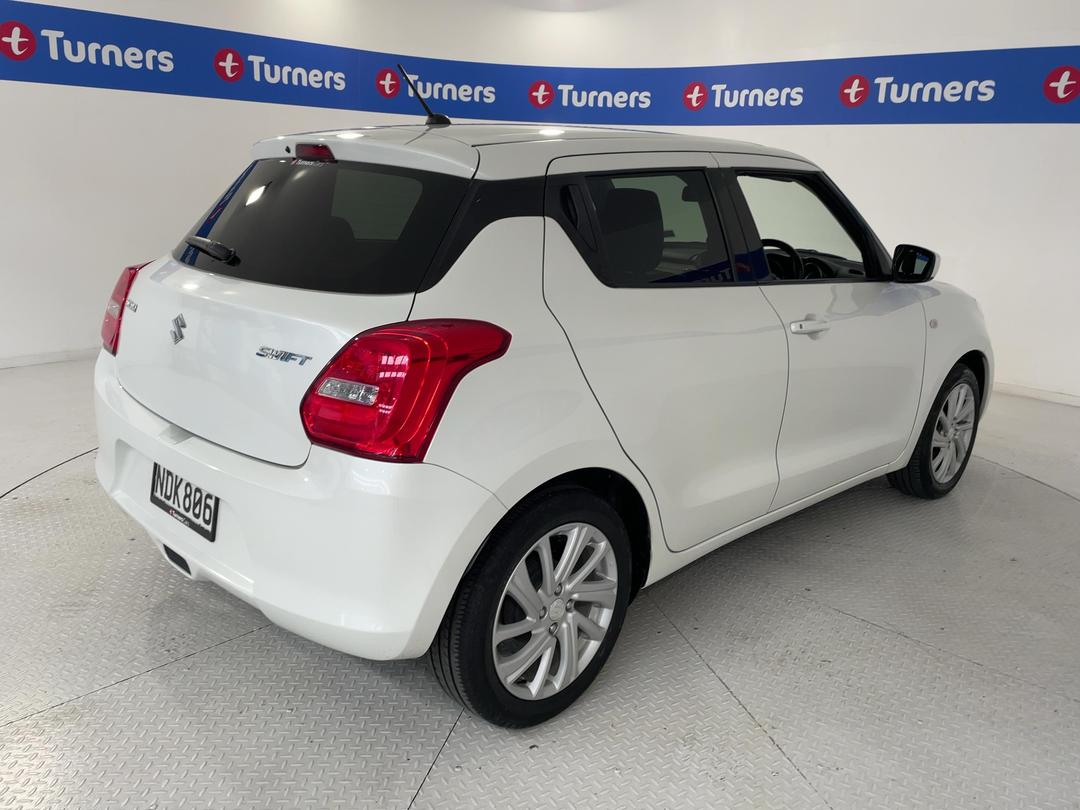 Photo '7' of Suzuki Swift