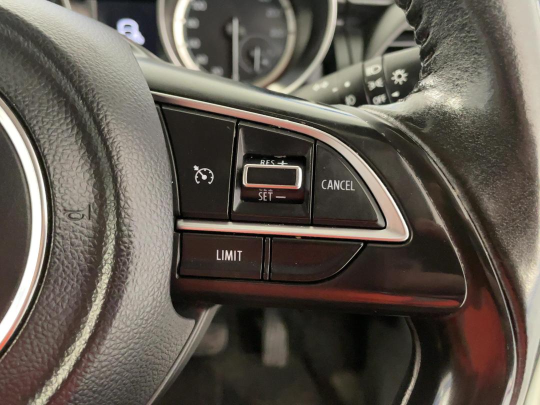 Photo '25' of Suzuki Swift
