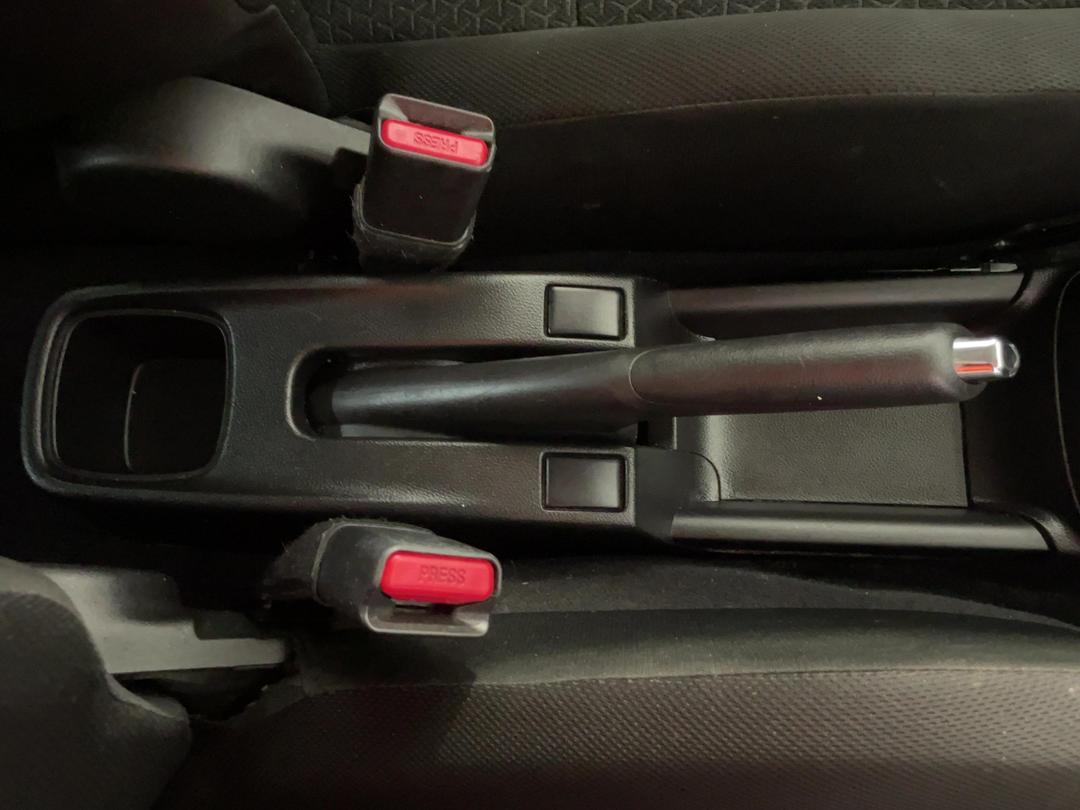 Photo '32' of Suzuki Swift