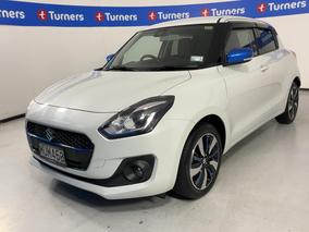 Photo '4' of Suzuki Swift