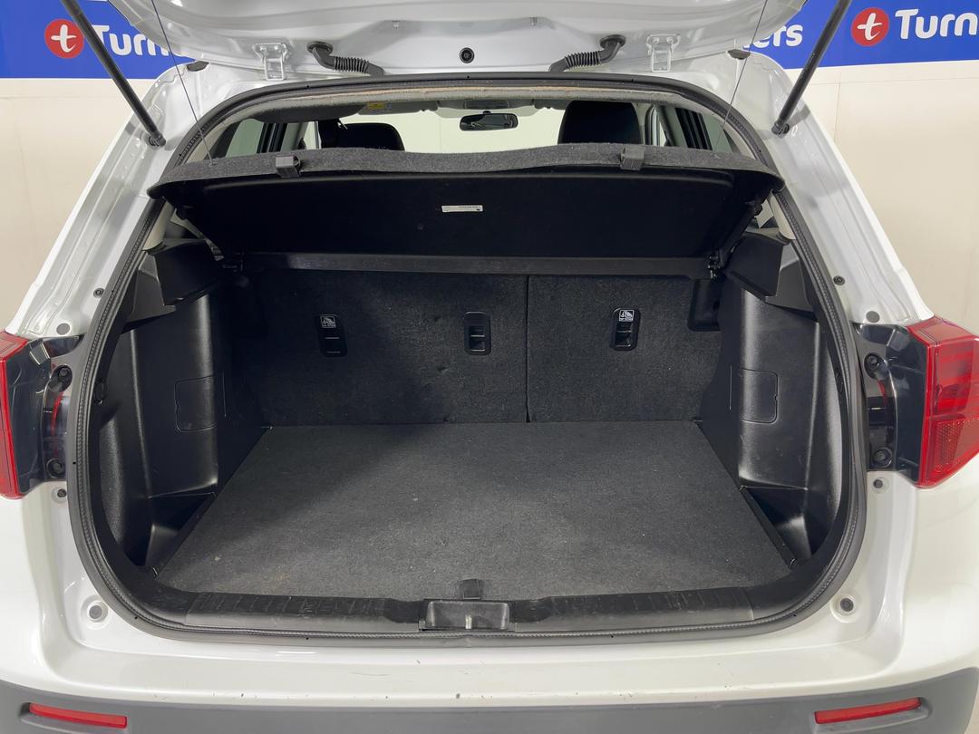 Photo '14' of Suzuki Vitara