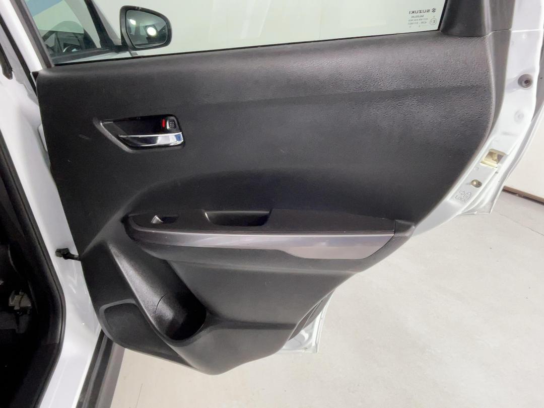 Photo '19' of Suzuki Vitara