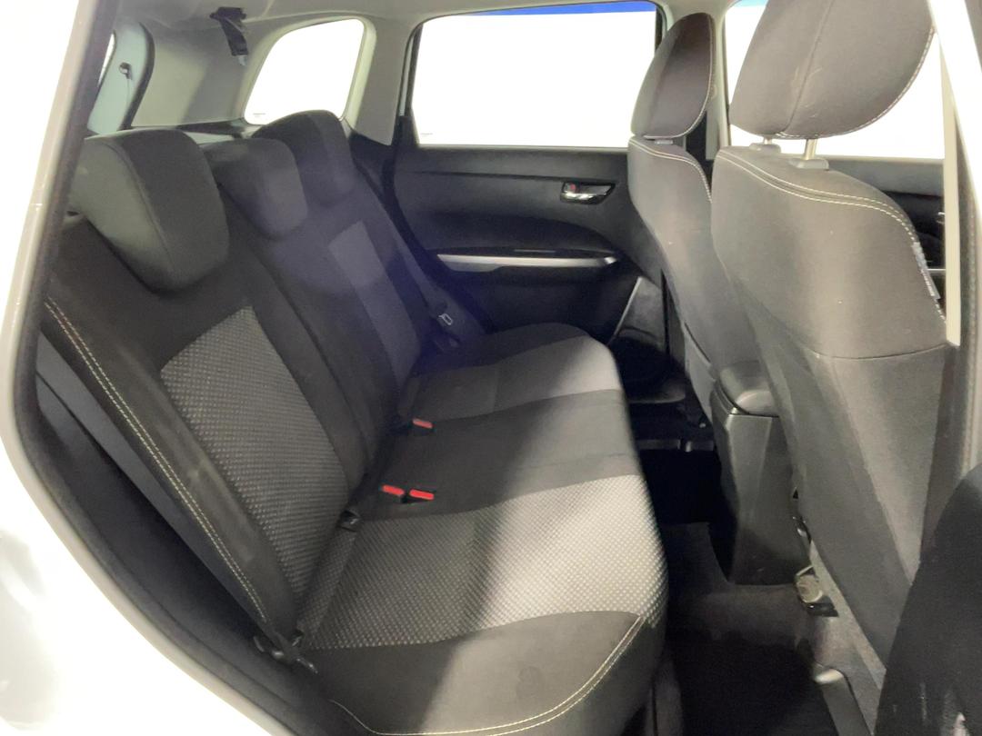 Photo '20' of Suzuki Vitara