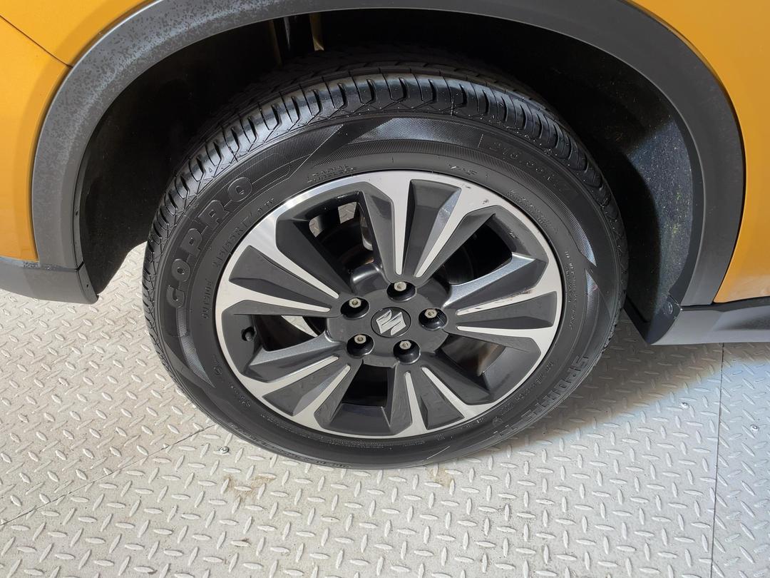 Photo '12' of Suzuki Vitara