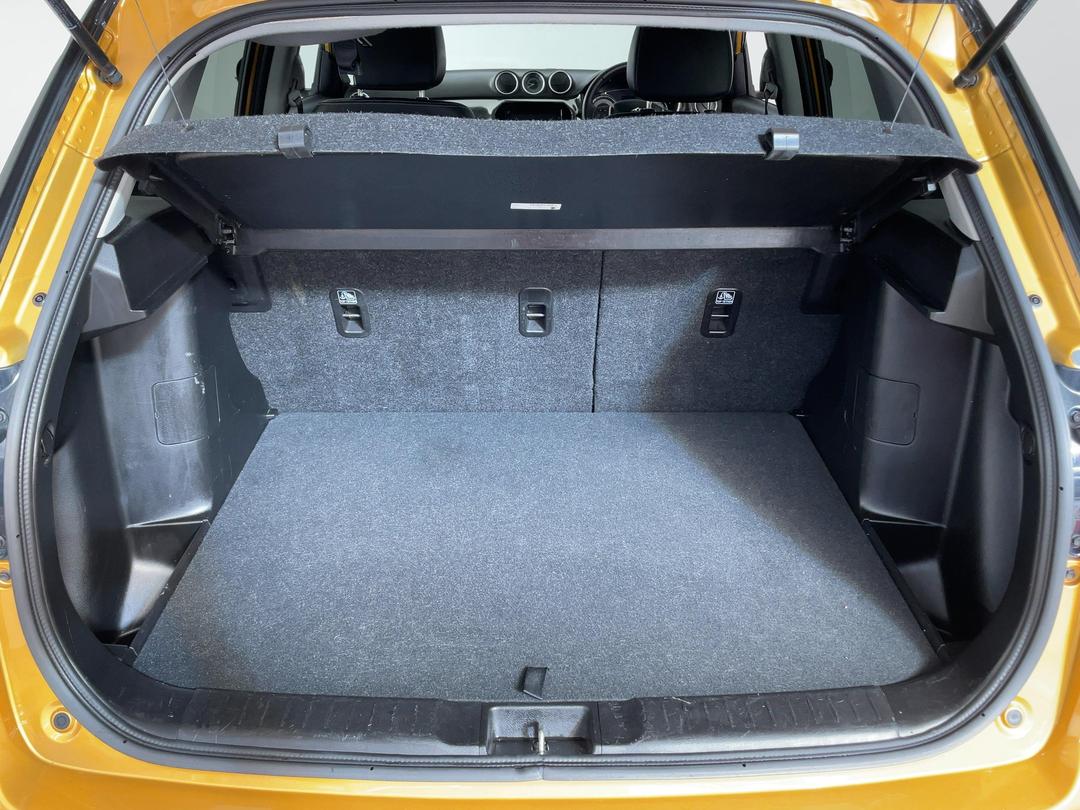 Photo '14' of Suzuki Vitara