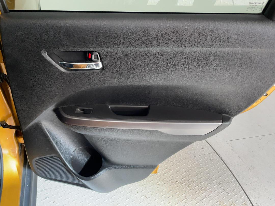 Photo '19' of Suzuki Vitara