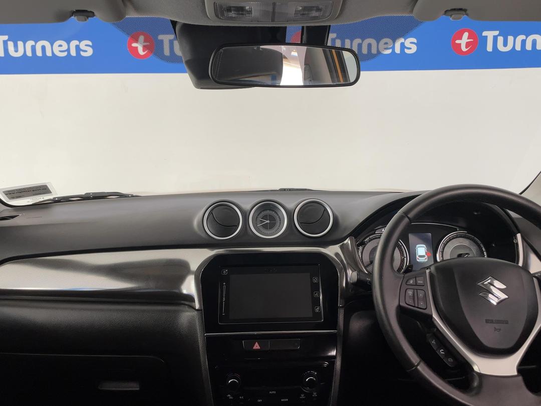 Photo '17' of Suzuki Vitara