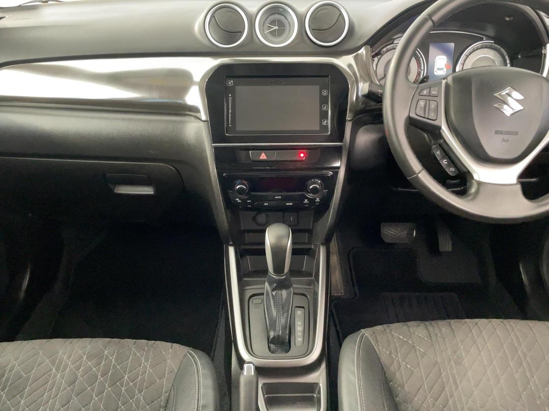 Photo '18' of Suzuki Vitara