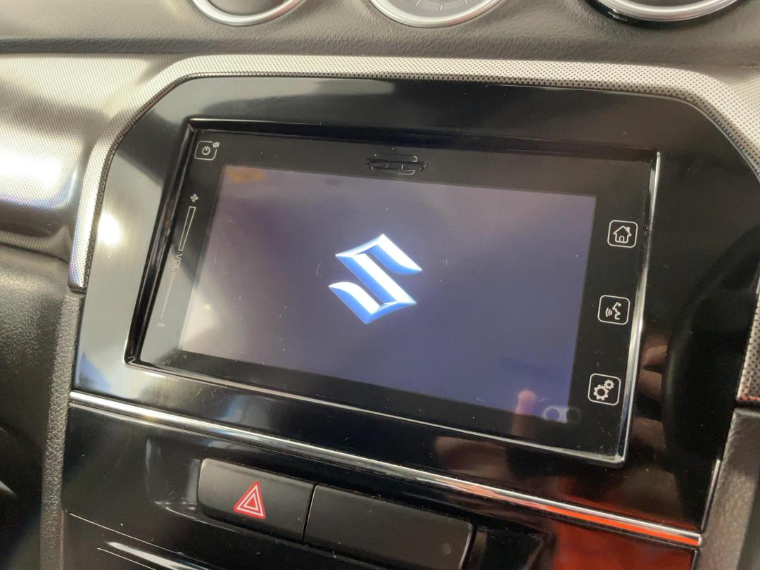 Photo '28' of Suzuki Vitara