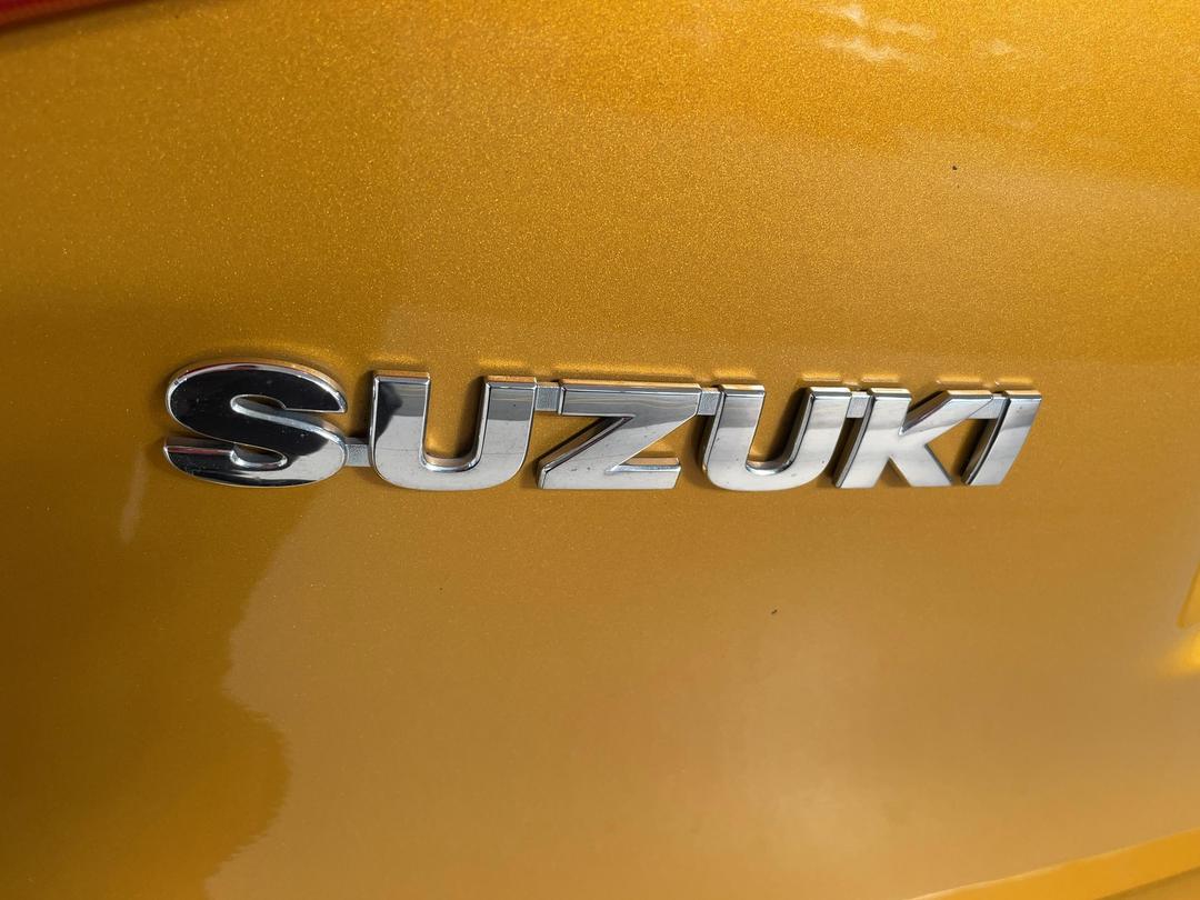 Photo '34' of Suzuki Vitara