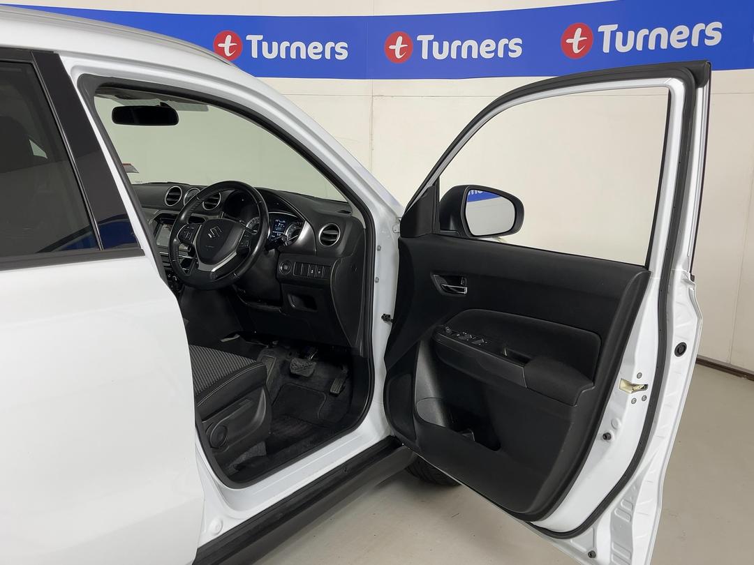 Photo '15' of Suzuki Vitara