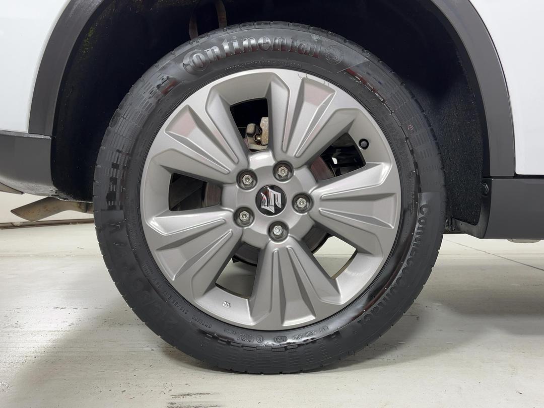 Photo '12' of Suzuki Vitara