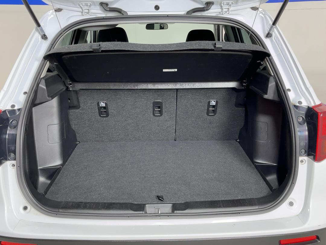 Photo '14' of Suzuki Vitara