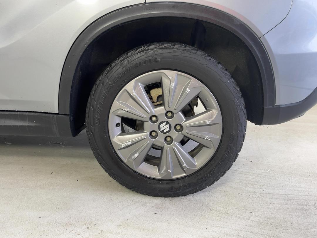 Photo '11' of Suzuki Vitara