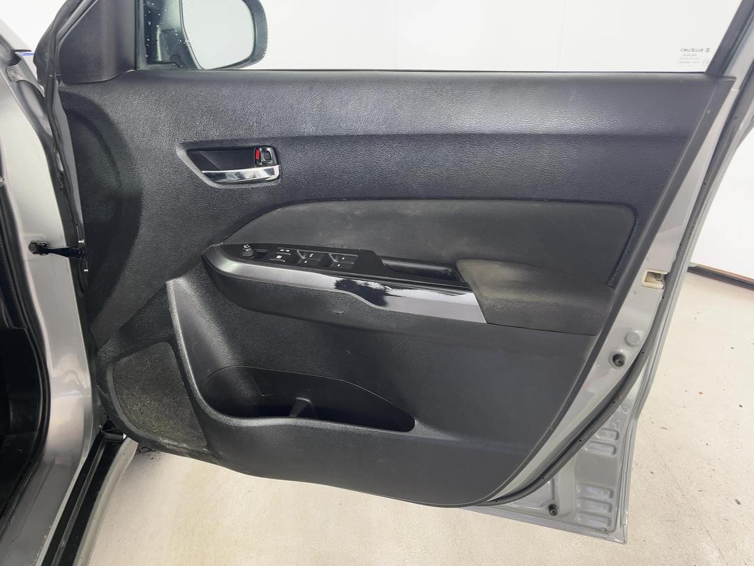 Photo '15' of Suzuki Vitara