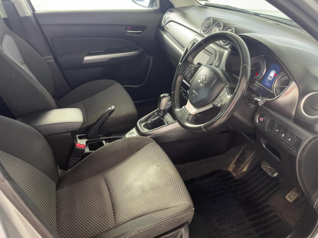 Photo '16' of Suzuki Vitara