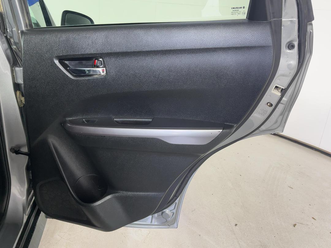 Photo '19' of Suzuki Vitara