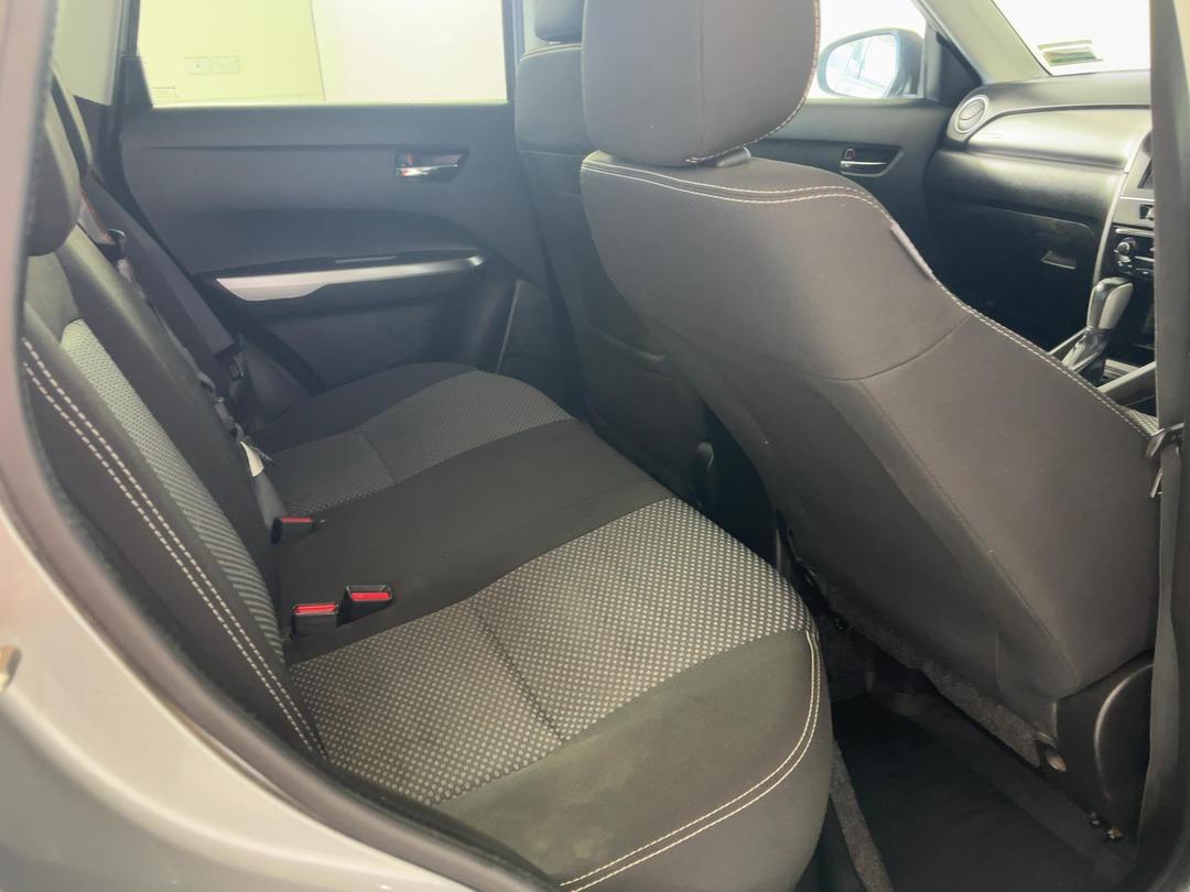 Photo '20' of Suzuki Vitara