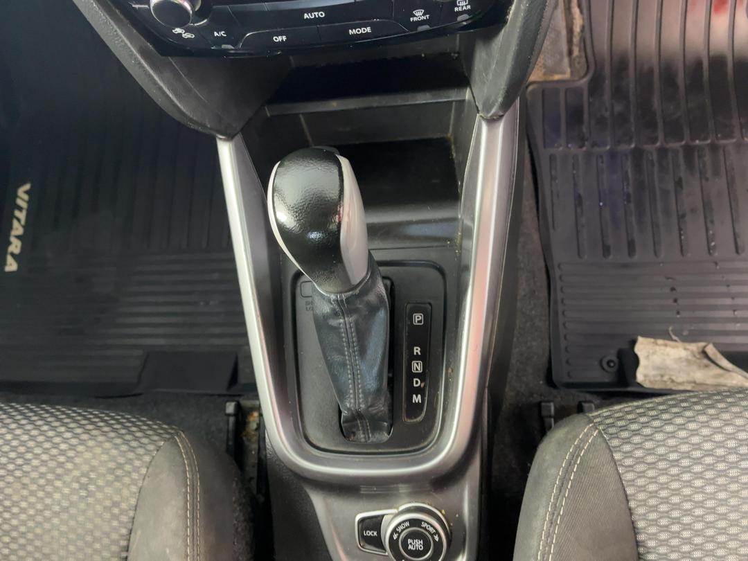 Photo '18' of Suzuki Vitara