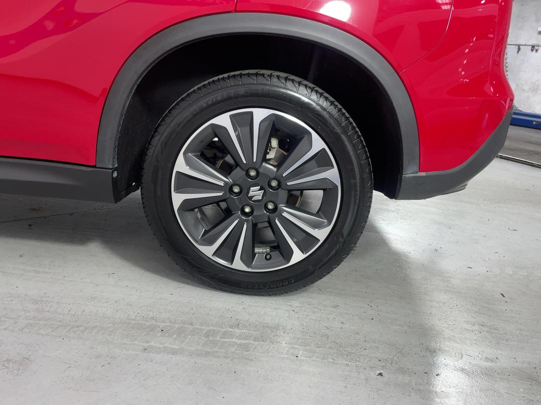 Photo '11' of Suzuki Vitara