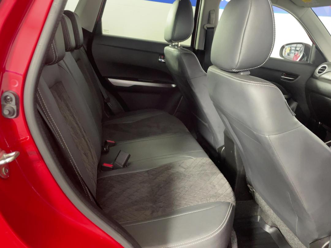 Photo '20' of Suzuki Vitara