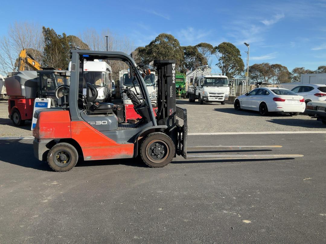 Photo '3' of Toyota 32-8FG30 Forklift
