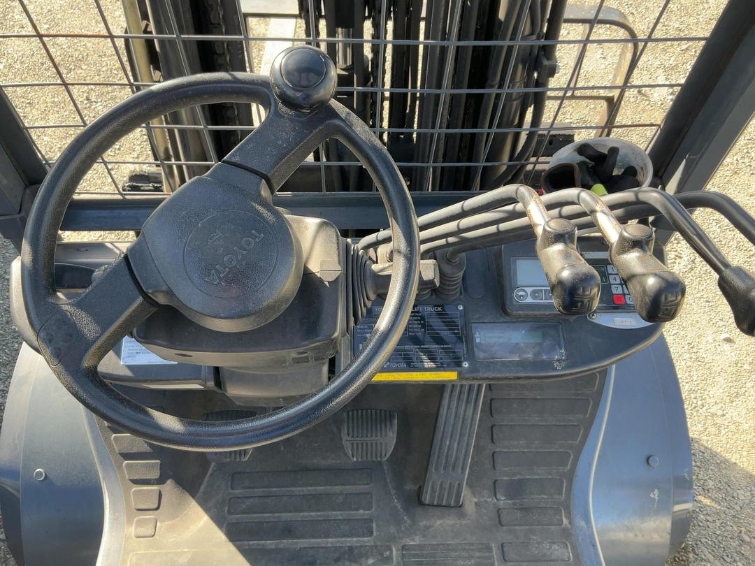 Photo '12' of Toyota 32-8FG30 Forklift