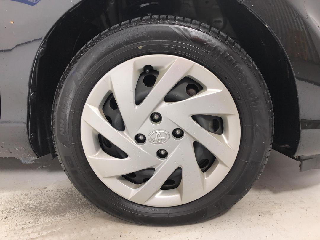 Photo '9' of Toyota Aqua