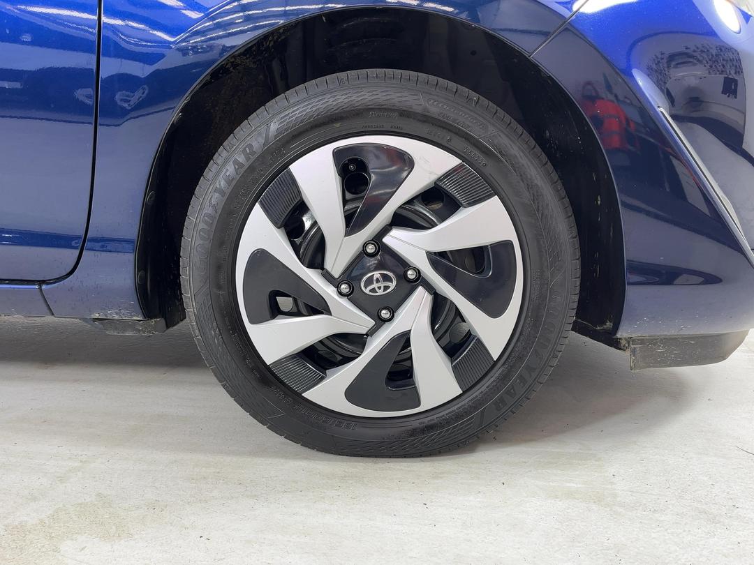 Photo '9' of Toyota Aqua