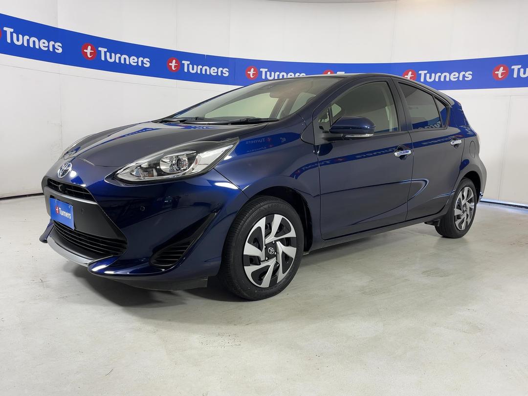 Photo '4' of Toyota Aqua