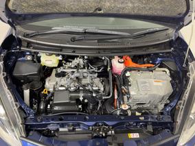 Photo '13' of Toyota Aqua