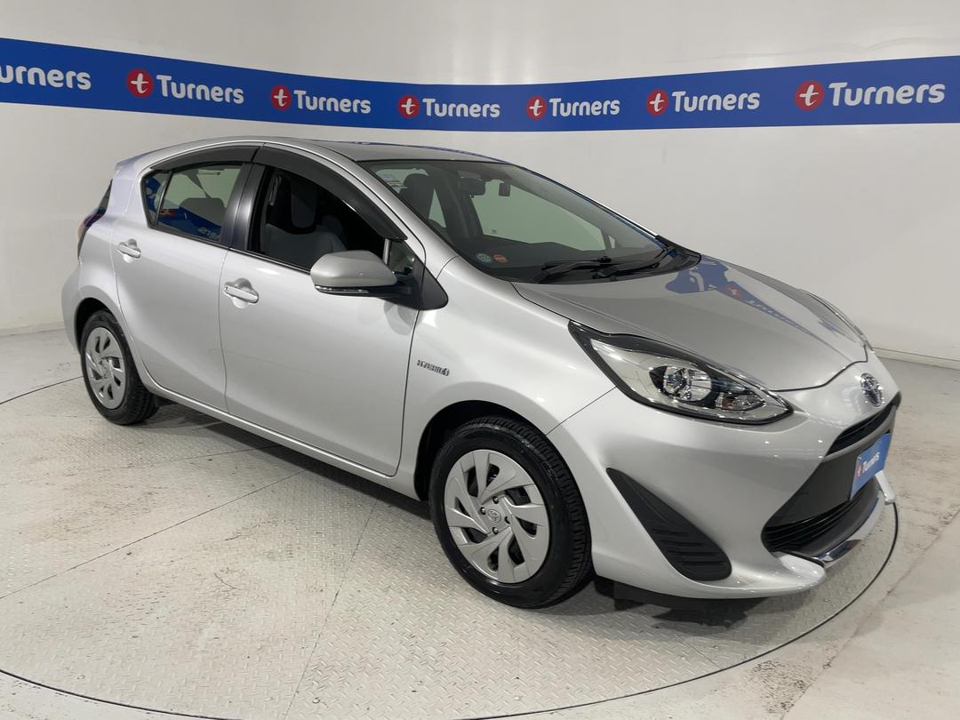 Photo '1' of Toyota Aqua