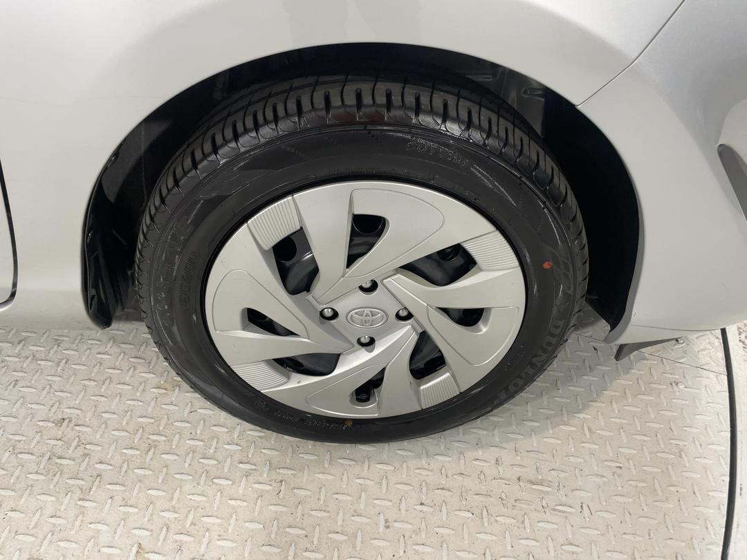 Photo '9' of Toyota Aqua