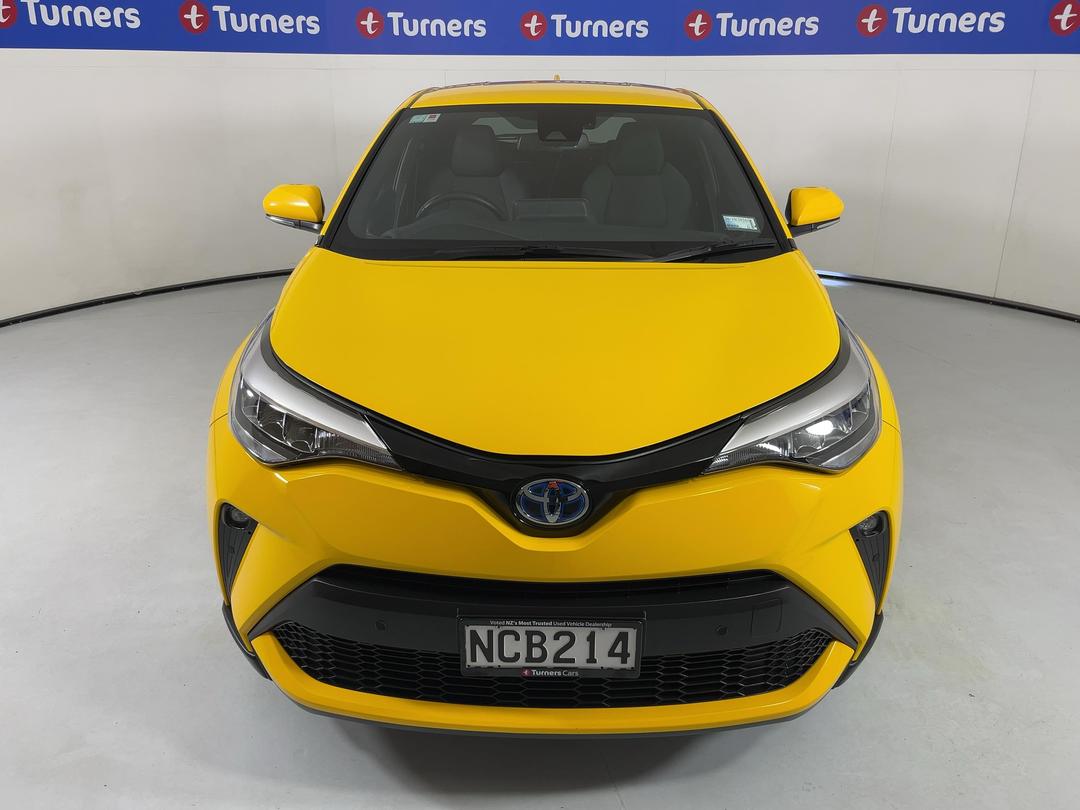 Photo '2' of Toyota C-HR