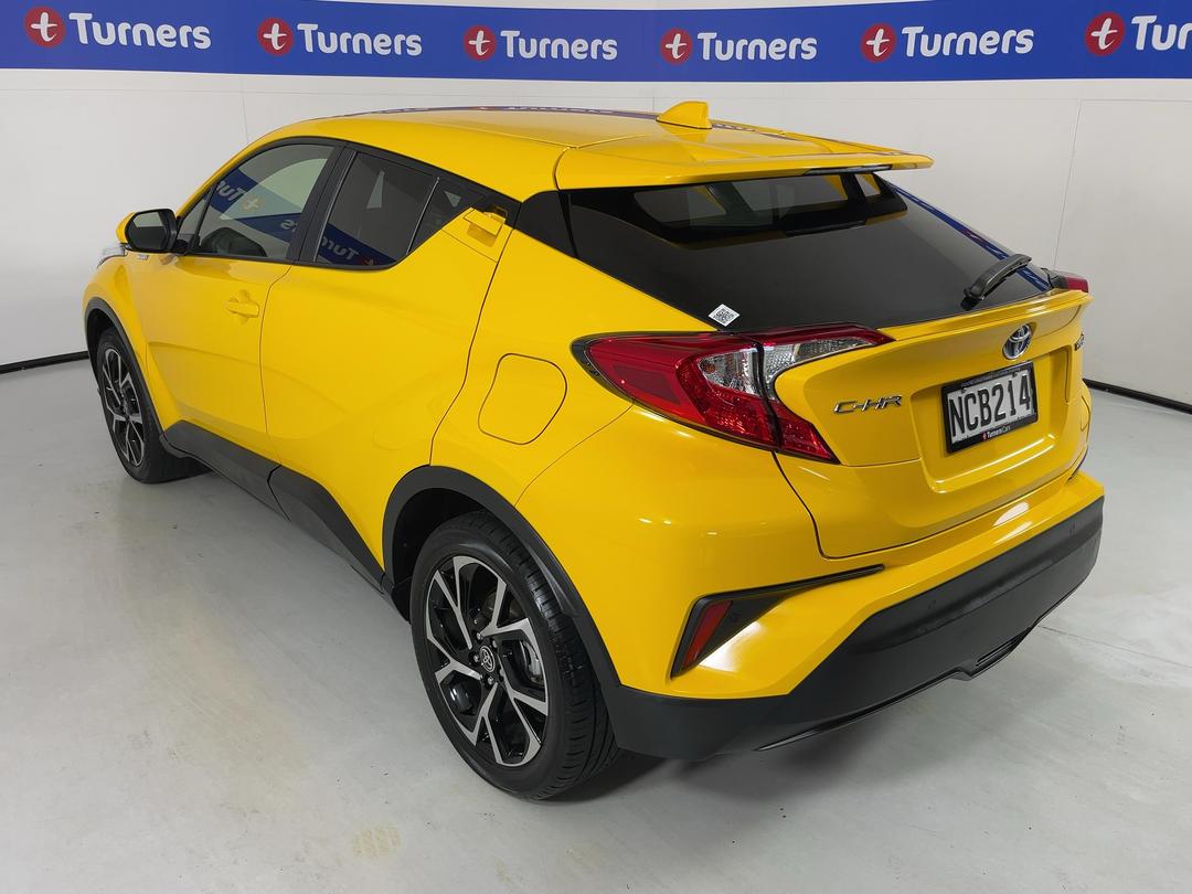 Photo '5' of Toyota C-HR