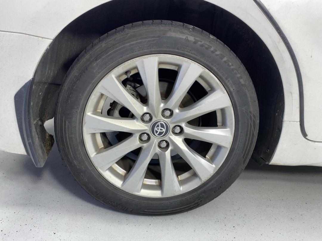 Photo '10' of Toyota Camry SX