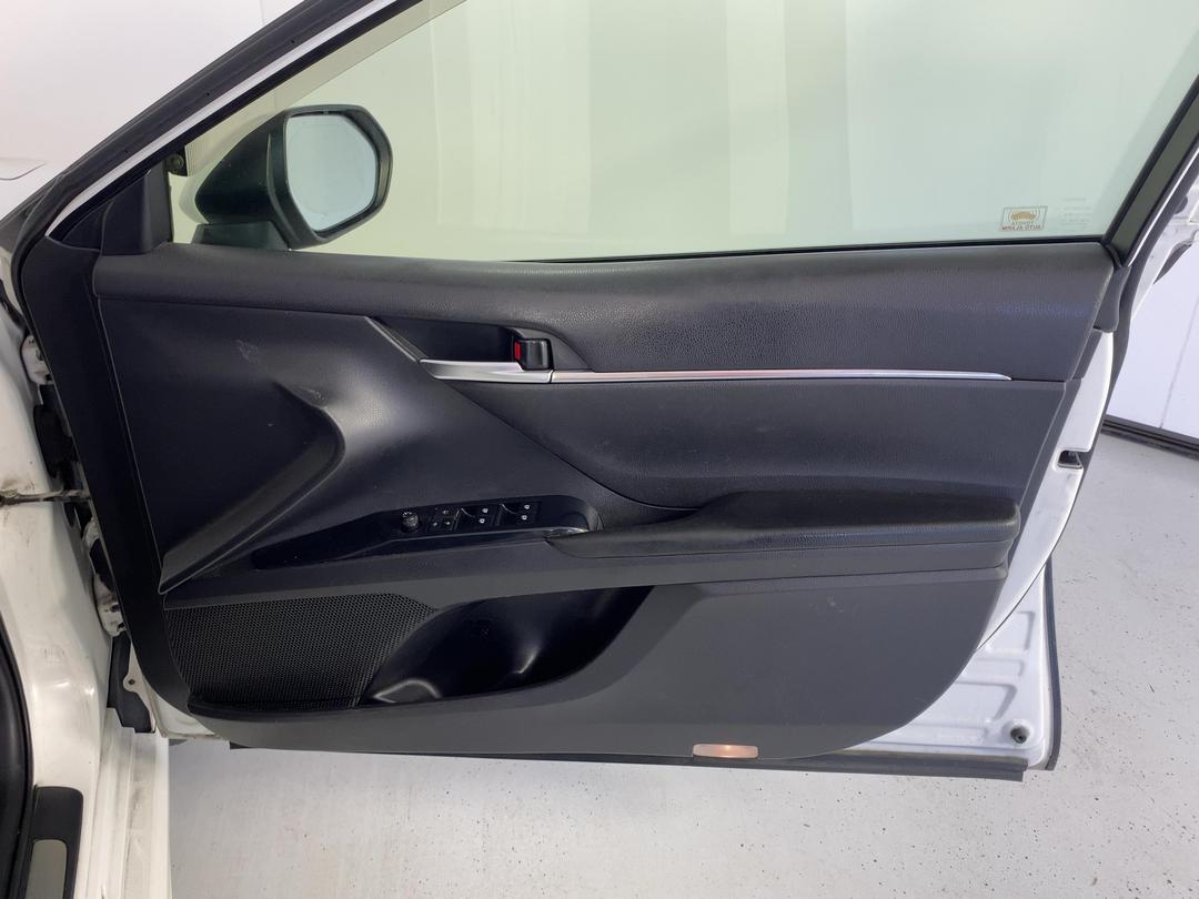 Photo '13' of Toyota Camry SX