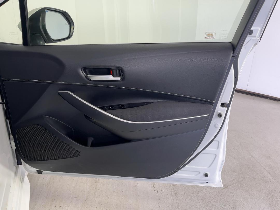 Photo '15' of Toyota Corolla