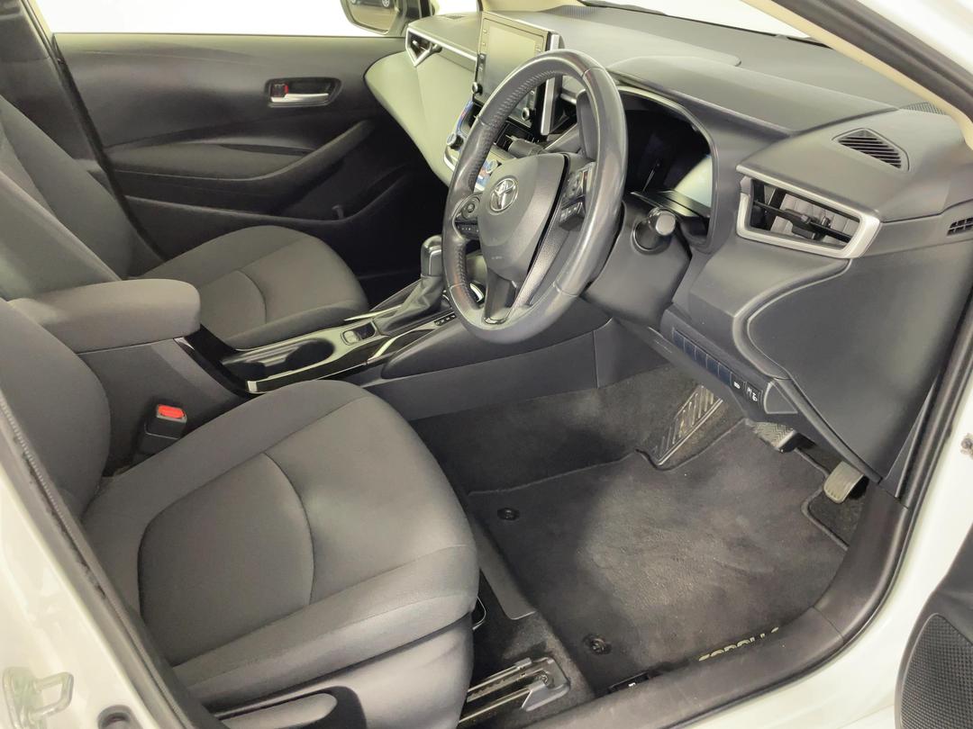 Photo '16' of Toyota Corolla