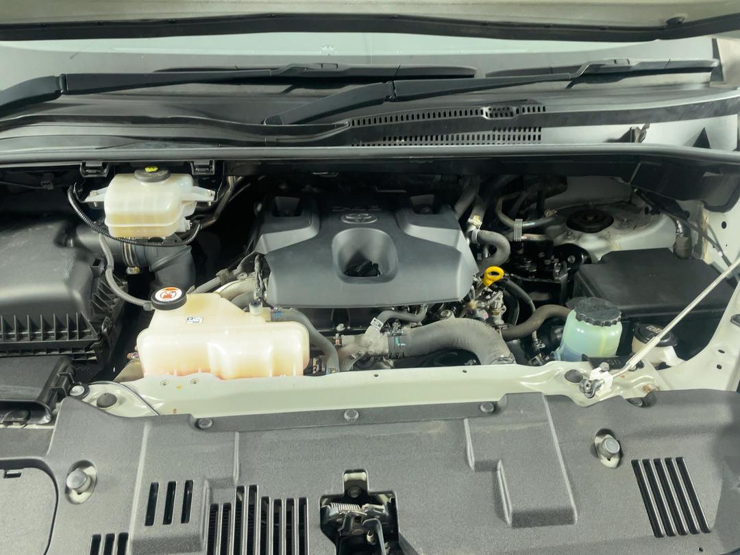 Photo '13' of Toyota Hiace