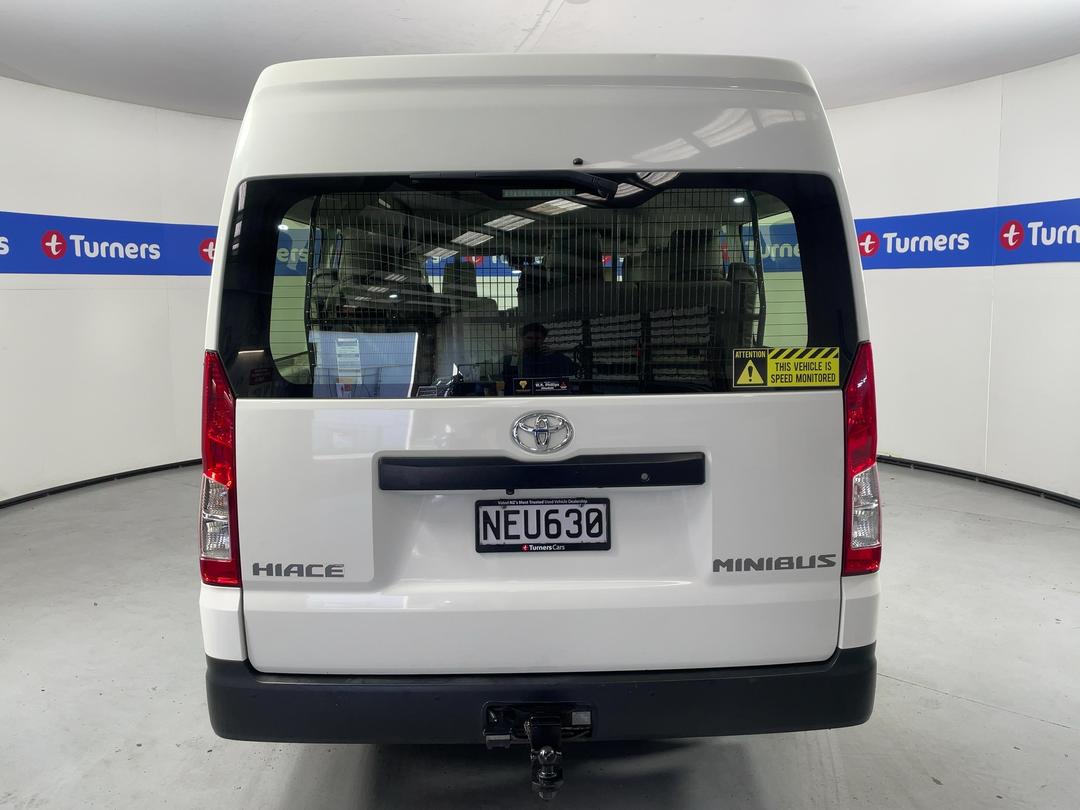 Photo '6' of Toyota Hiace