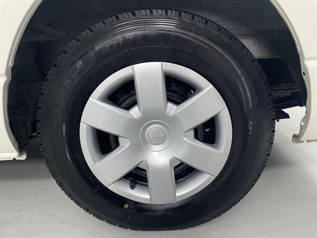 Photo '11' of Toyota Hiace