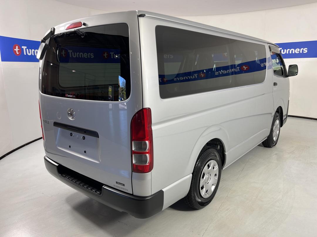 Photo '7' of Toyota Hiace